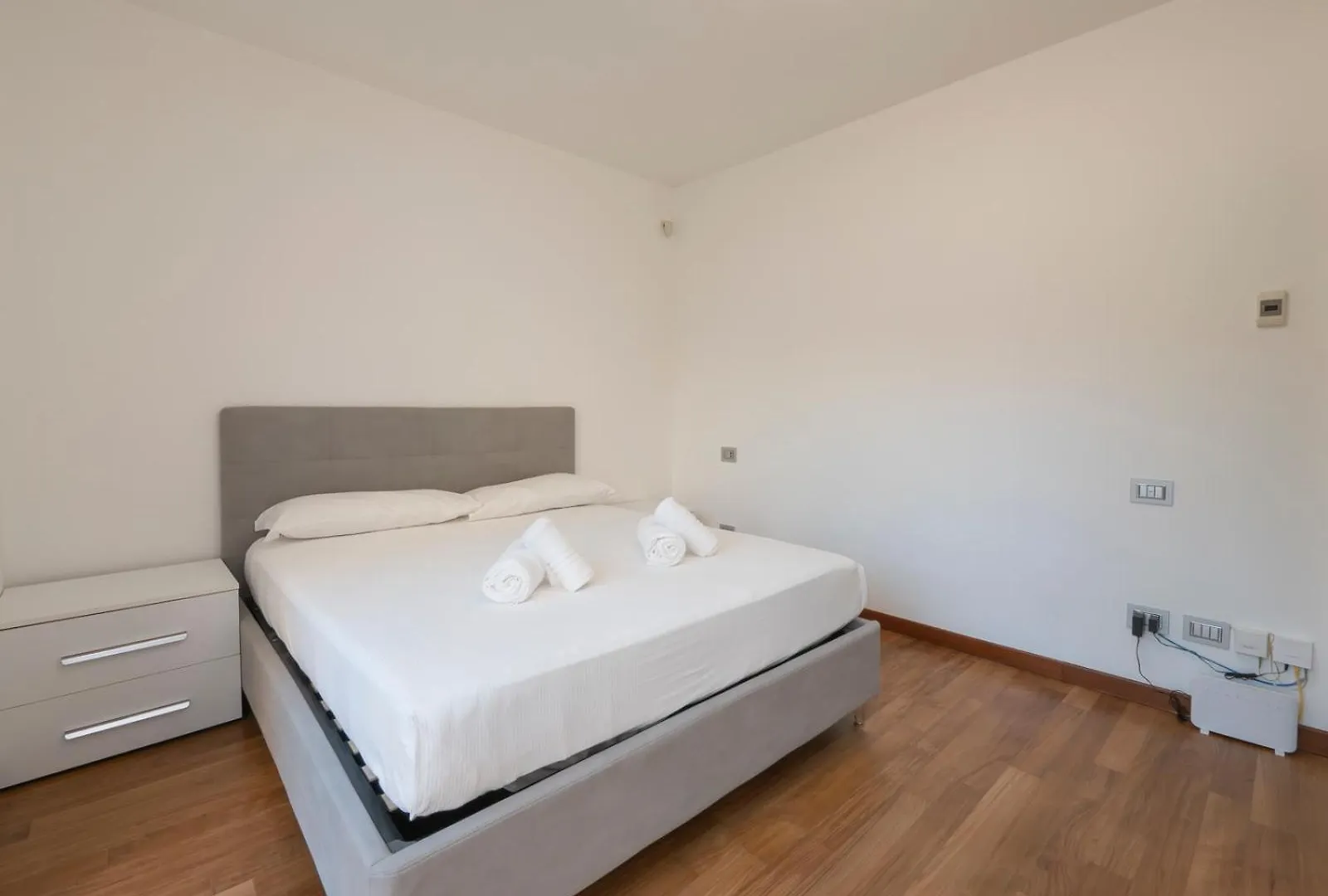 מילאנו Luxury Apartment - Muratori 9